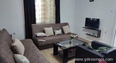 Apartmani Zora, privatni smeštaj u mestu Sutomore, Crna Gora